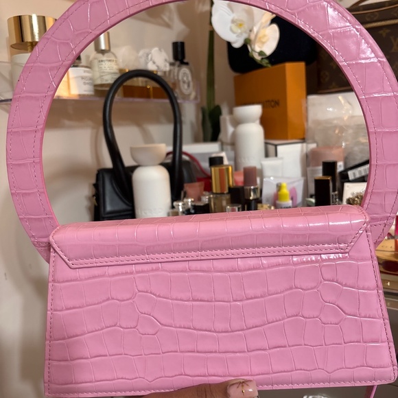 Pre-Loved Jacquemus Crocodile Embossed Calfskin Le Sac Rond Bag - Picture 2 of 4